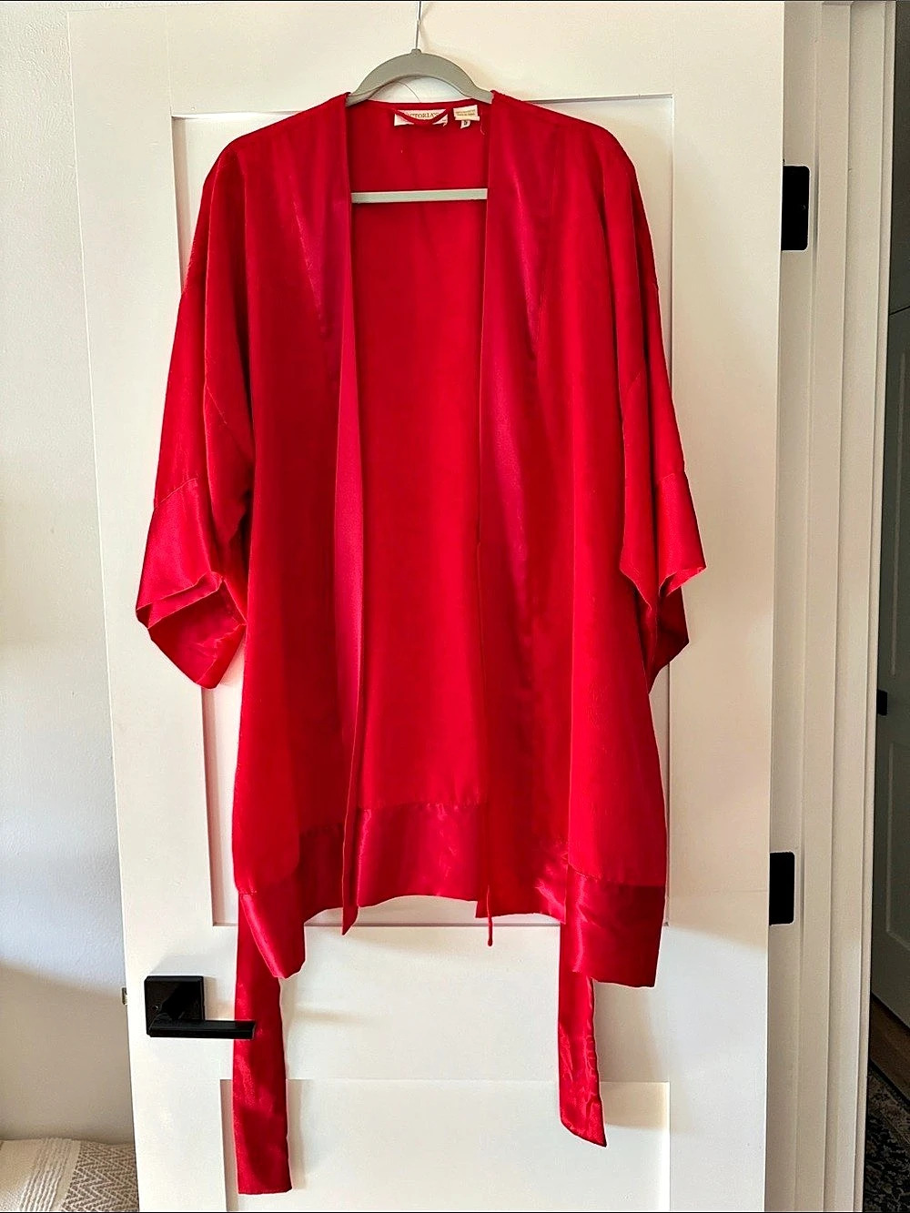 VTG Victoria’s Secret Gold Label Red Satin Floral Jacquard Kimono Robe OS